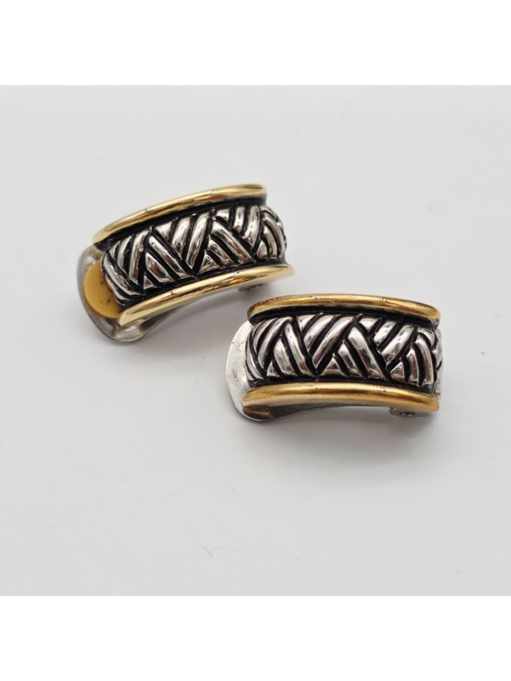 Two-Tone Silver & Gold Textured Clip-On Earrings Braided Design Vintage Jewelry - Picture 2 of 7